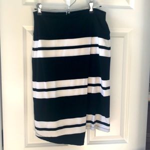 Athleta midi skirt size small